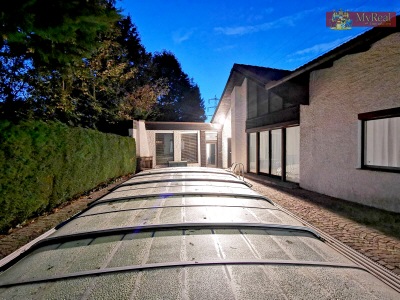 Großzügiger Bungalow mit großem Grund