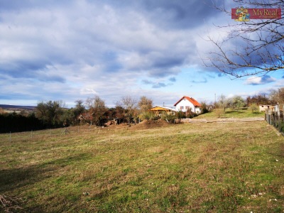 Großes Baugrundstück mit Fernblick neben der Österreichischen Grenze