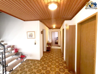 Sehr helles großzügiges Haus in ruhiger Lage